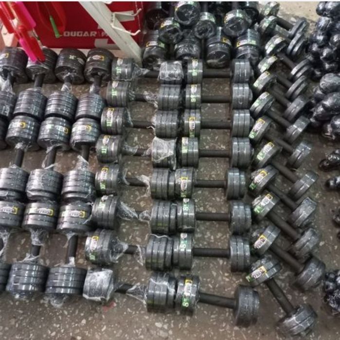 Cho'yandan qilingan gantellar sotiladi