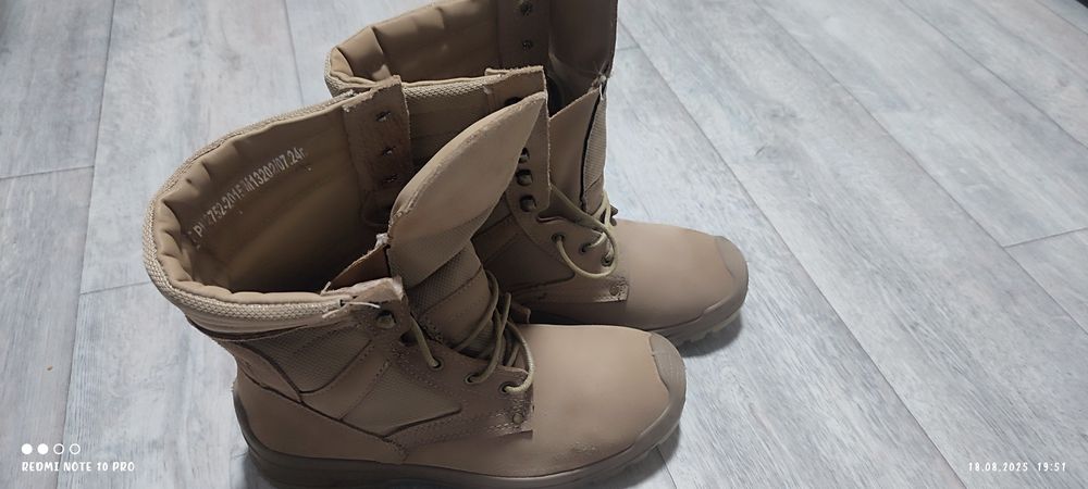 Демисезонные ботинки/берцы