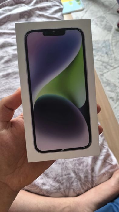 Телефон Iphone 14 256gb