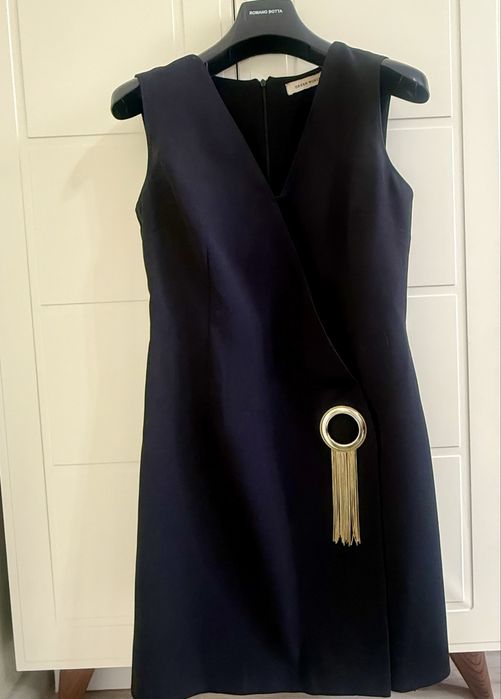 Продам вечернее шикарное черное платье