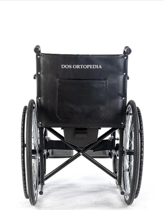 Кресло -коляска с санитарным оснащением.