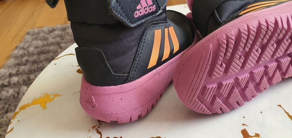 Ghete Adidas de iarna mărimea 23 impecabile