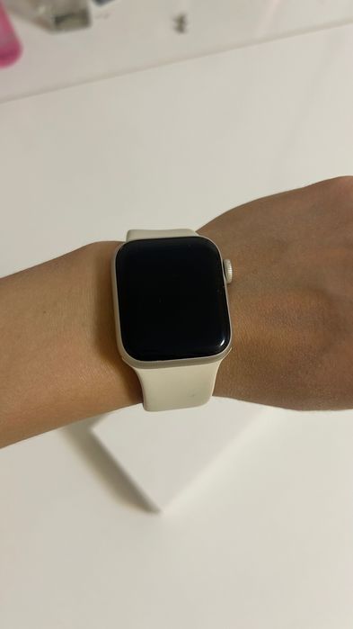 Продам AppleWatch