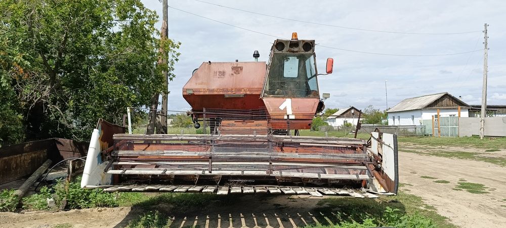Комбайн Нива ск5