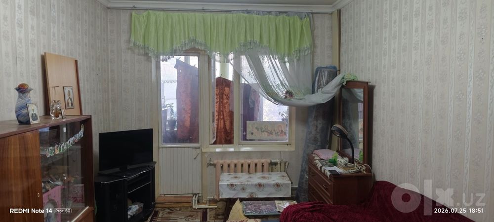 ТТЗ  Хумаюн Мирзо Улугбек район продается квартира 2/5/5