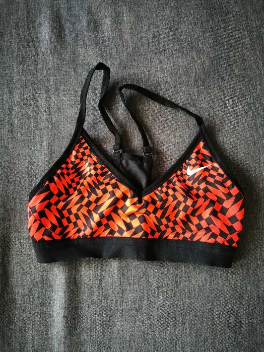 Спортни Бодита nike, puma. Размер хс - с. Цена 30лв