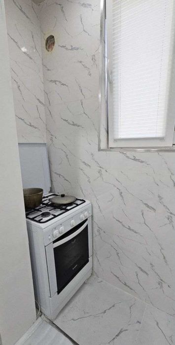 Сдается комната девушке в 2х ком квартире яккасарай