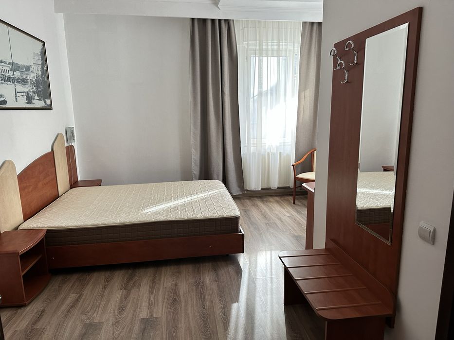 Pers fiz inchiriez casa Calea Turzii 4 camere,4 bai