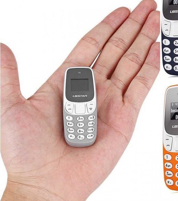 Мини мобилен телефон с функция за промяна на гласа Voice change