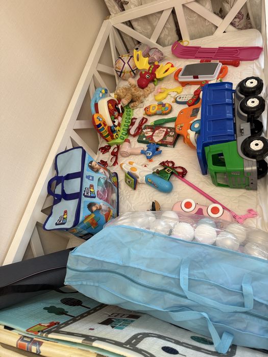 Отдам даром игрушки и т.д