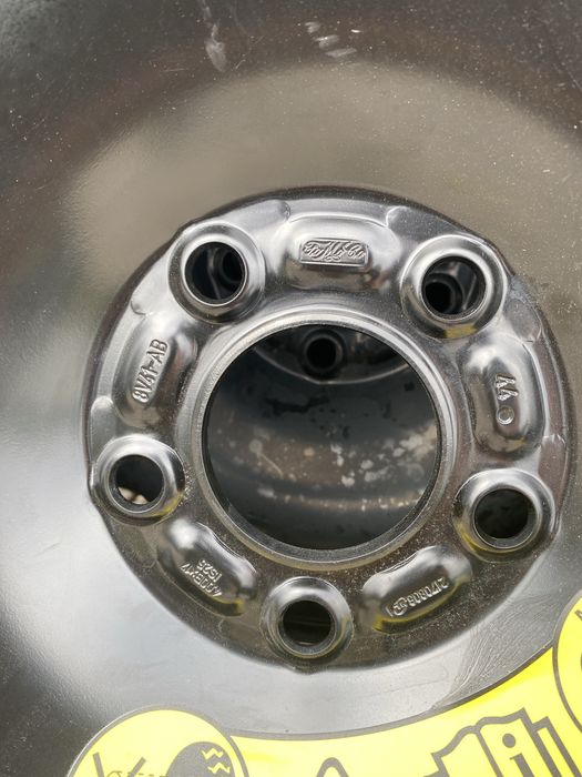 Резервна гума патерица за форд куга 17цола