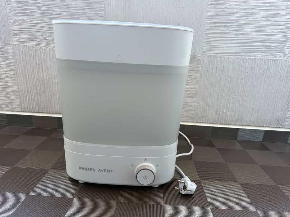 Продавам Електрически стерилизатор Philips Avent - Premium, с функция изсушаване