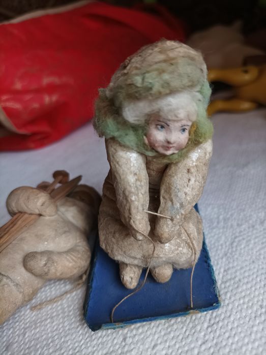 Ёлочные игрушки старинные.