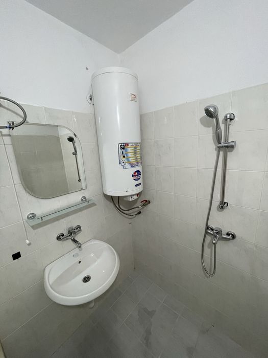 Дава се под наем Двустаен апартамент в Варна, Зимно кино Тракия - 70 кв.м за 398.82 € - Снимка #2