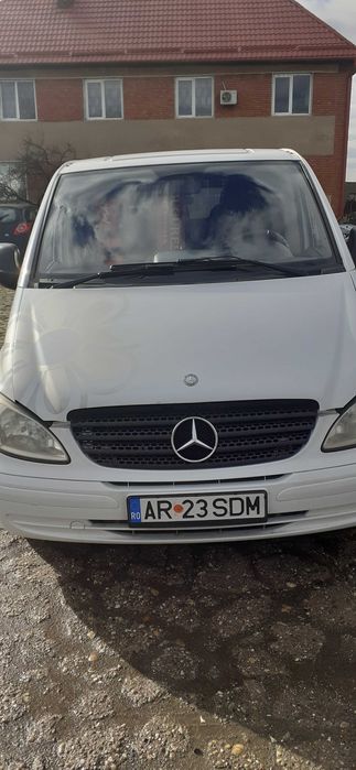 Vând Mercedes Vito