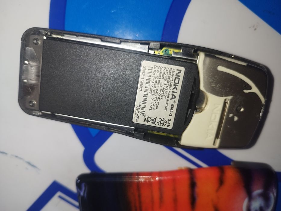 ! Първа серия ! Nokia 3210 със слайд панел , отлична