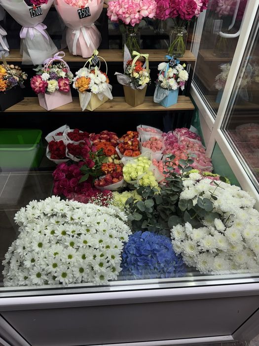 Розы по 600тг