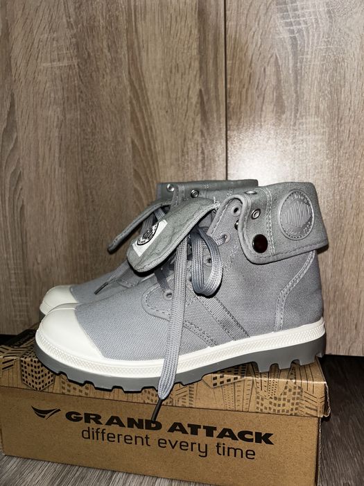 Дамски кецове