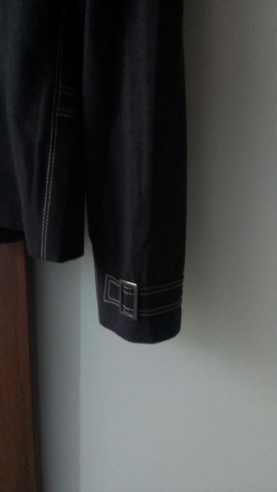 Costum de dama business, nou,material moale din  80%lana, gri inchis