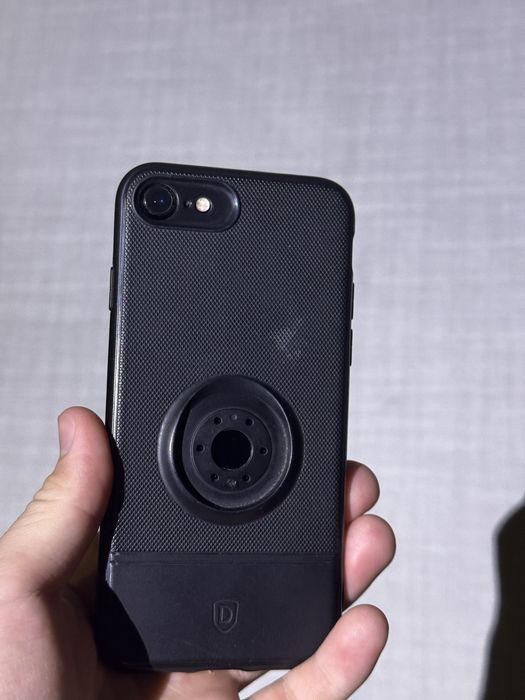 Продам iPhone 7 32gb