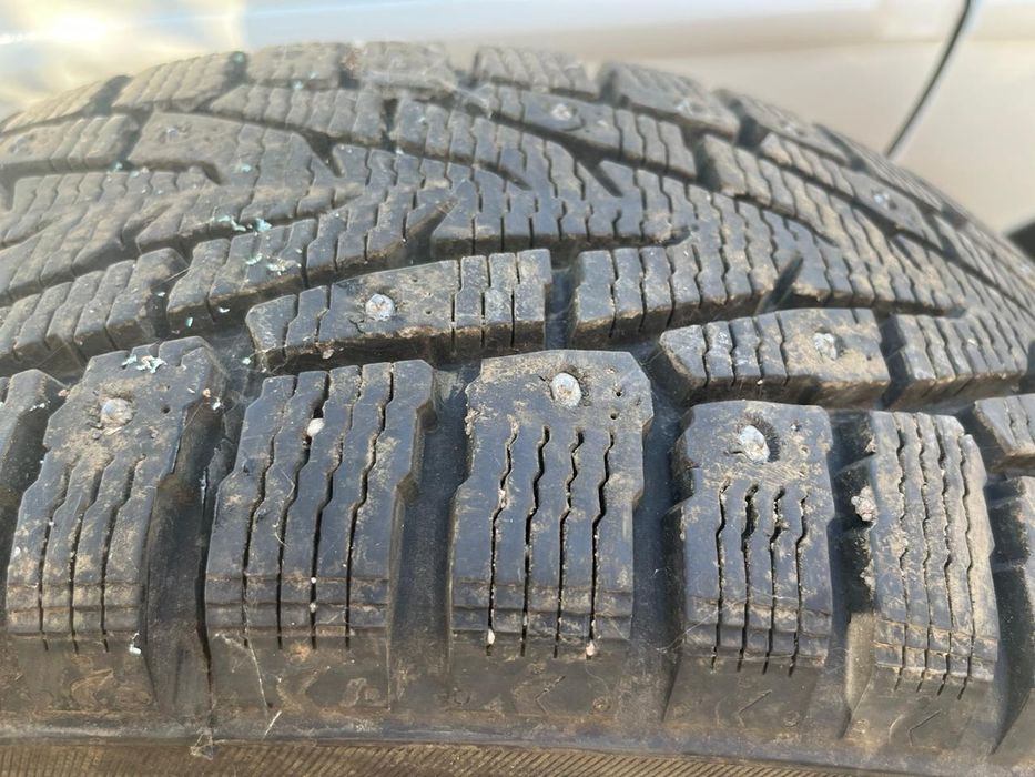 Шины Нокиан в отличном состоянии .
