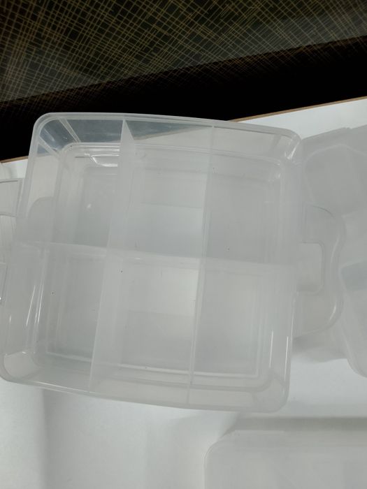 Продам контейнеры с ячейками