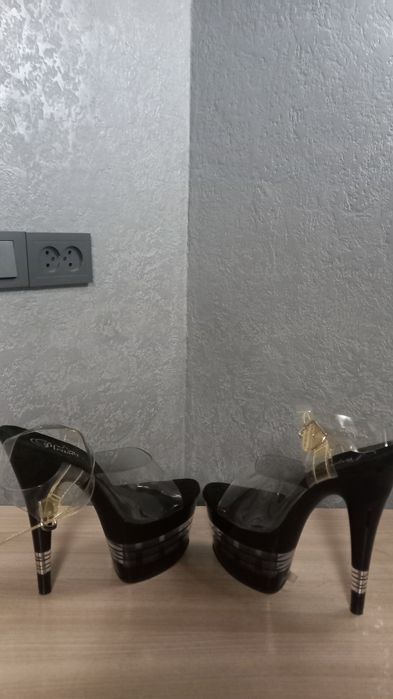 Стрипы Pleaser Adore-708LN
​Текст: