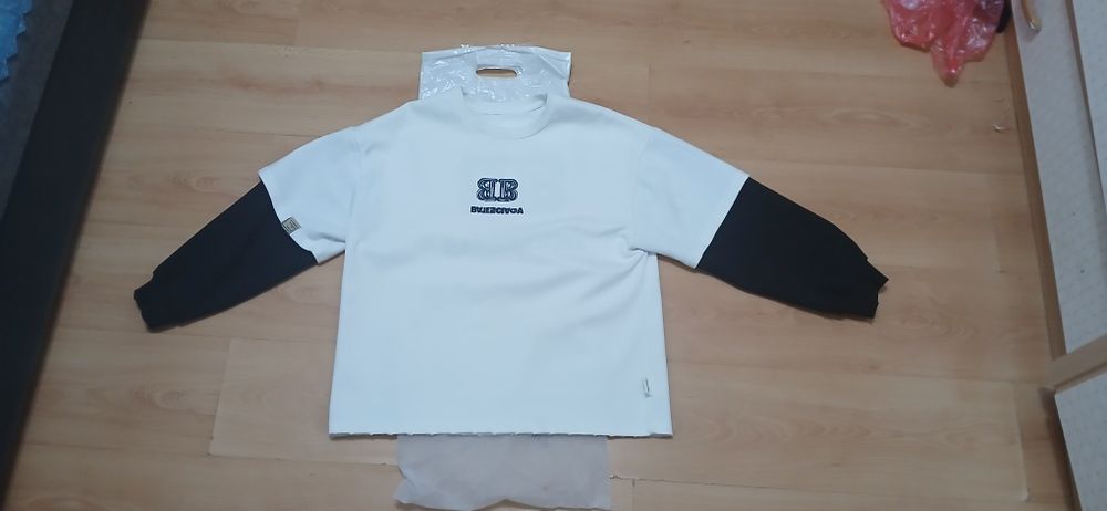 Кофта оверсайз черно белый