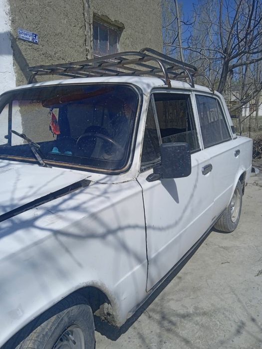 Жугули.  011  машина