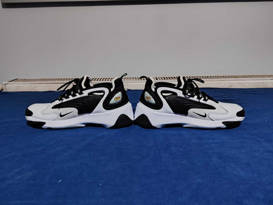 NIKE ZOOM 2K adidași mărimea 40, interior 25,5 cm.