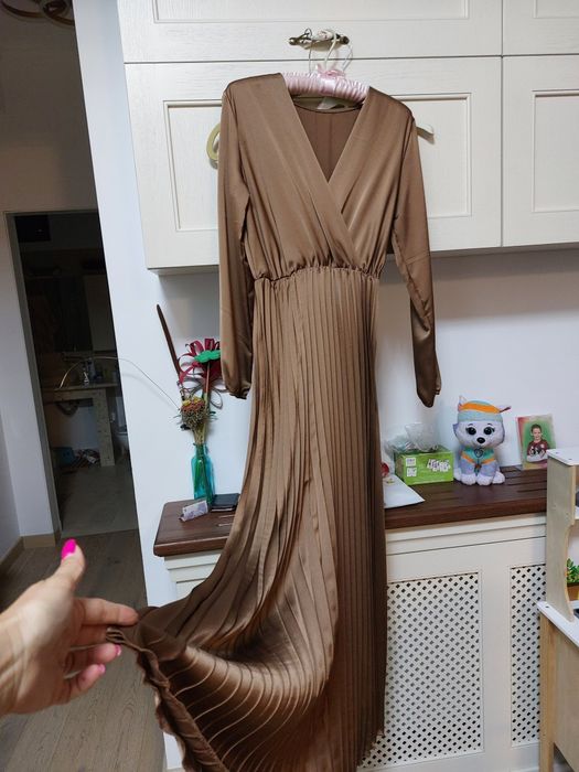 Rochie de cocktail satinata