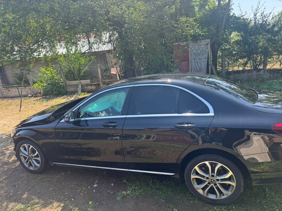 Vand mercedes c220 4matic 2017