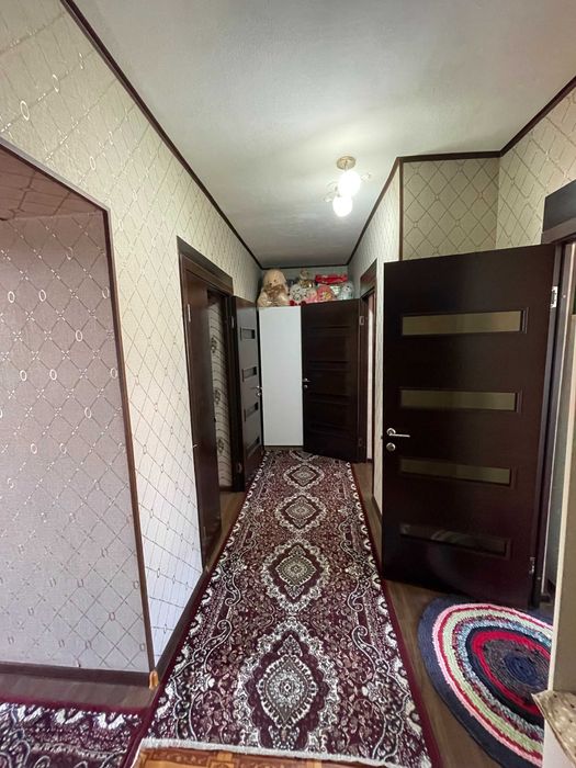 Kvartira 66 m/kv, 3 xona, 5 etajli uy 4-qavatda joylashgan