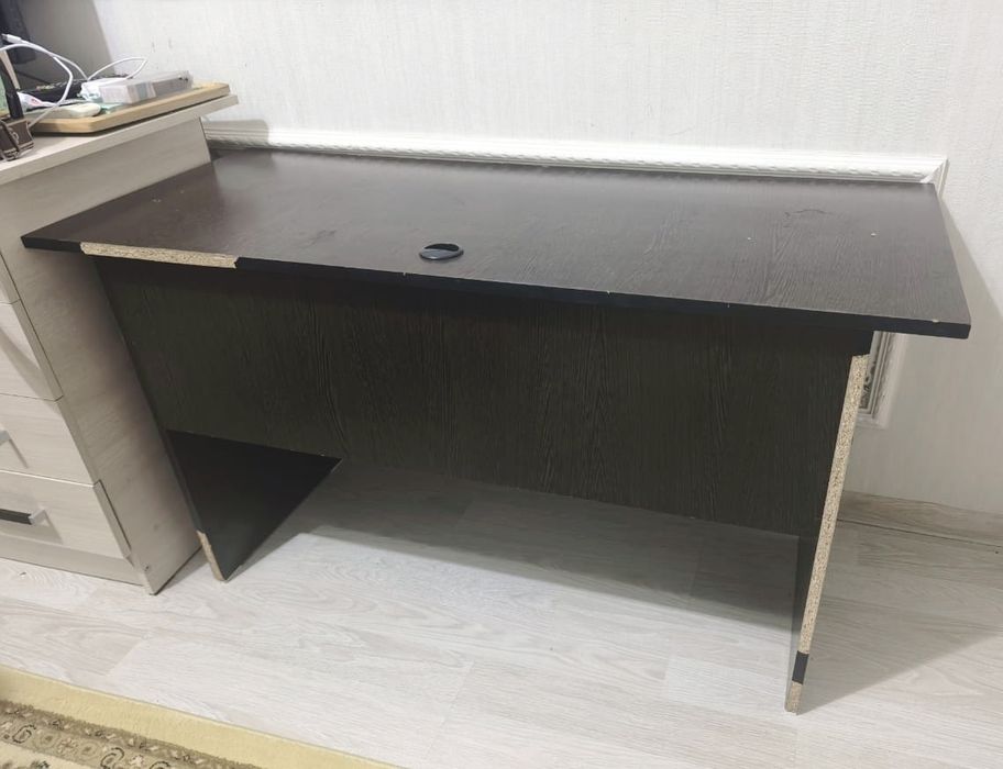 Стол, стулья и другое