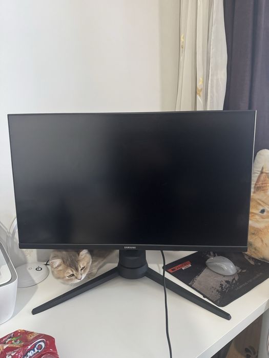 Monitor Gaming Samsung Odyssey G3 27", 144Hz, 1ms, Full HD, Pivot