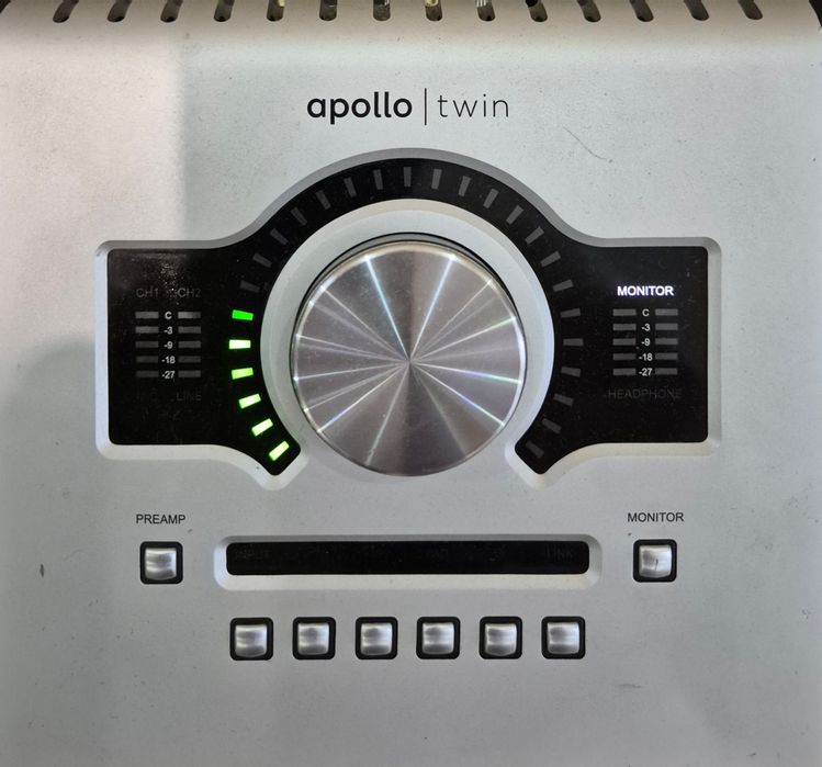 Interfata universal audio Apollo Twin

2 800 lei