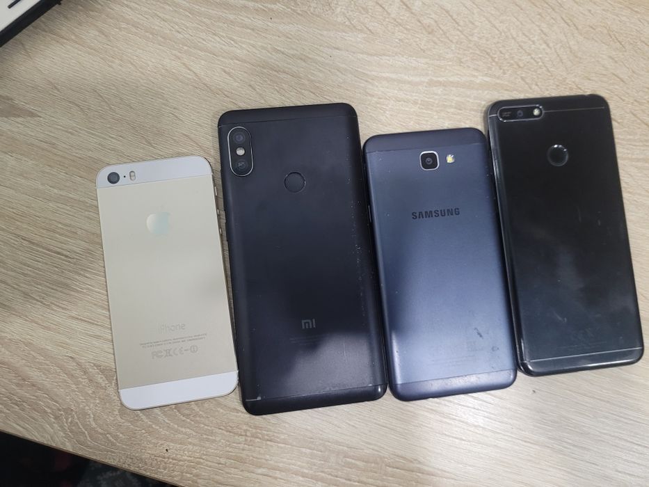 Обменяю эти 4 телефона на 1 целый