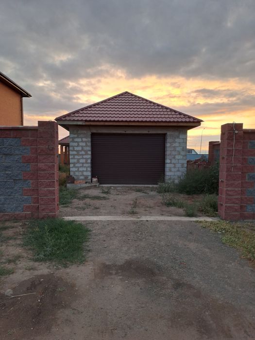 продам коттедж м-н Уркер