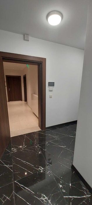 Дава се под наем Тристаен апартамент в София, Изток - 120 кв.м за 1600 € - Снимка #12