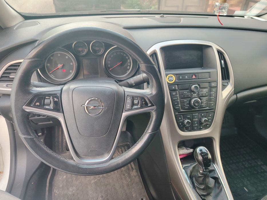 OPEL Astra 2010 — imagine 4