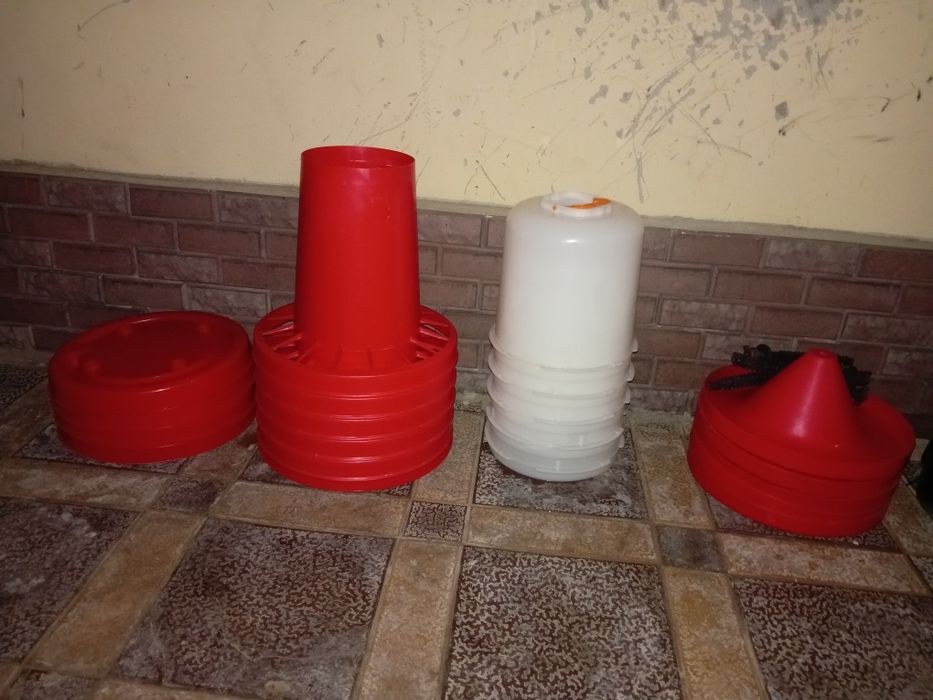 Suv idish  yem idish sotiladi