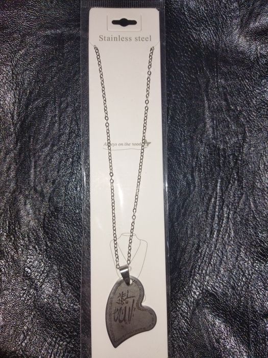 Кулон с цепочкой