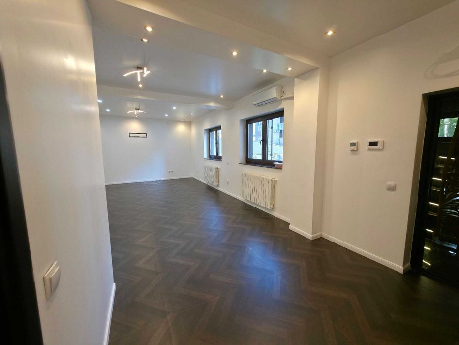 Spatiu birouri,Cursuri infrumusetare,Saloane de  beauty,cabinete la 1 min metrou Constantin Brancoveanu