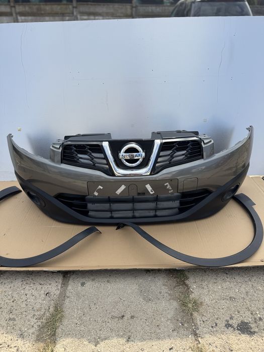 FAR NISSAN QASHQAI dr/st an 2007-2012 stare impecabila!