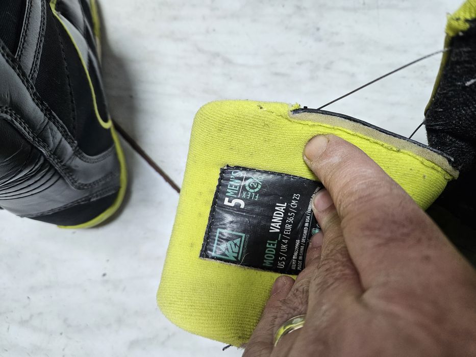 Boots 52 buti placa snowboard  K2 mărimea   36,5 cu sistem Boa