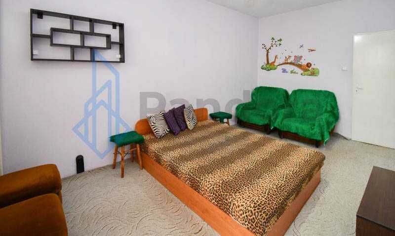 Двустаен апартамент под наем в кв.  Младост 4