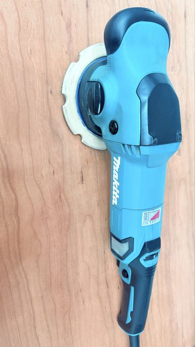 Makita  PO6000C 5.5 (150мм)