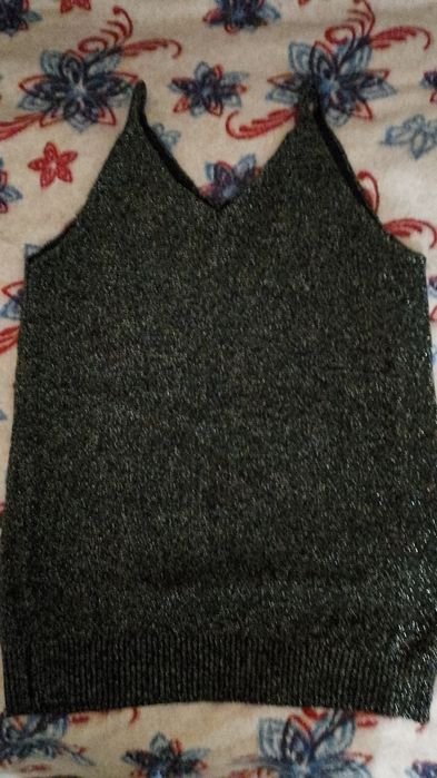 Продам кофты футболки и много др вещей