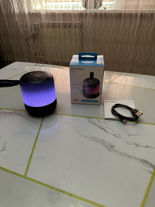 Продам колонку Anker Soundcore Glow Mini