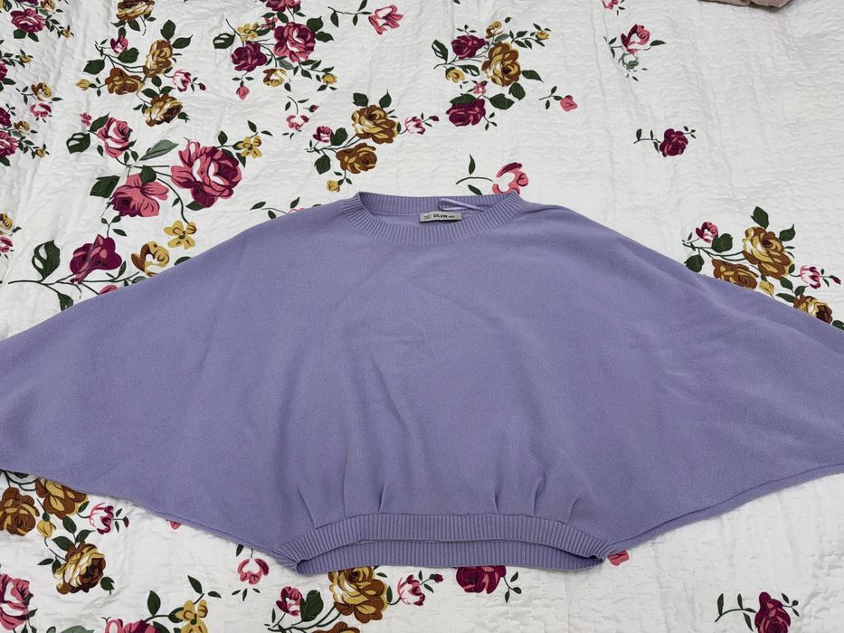 Продаю красивый свитер